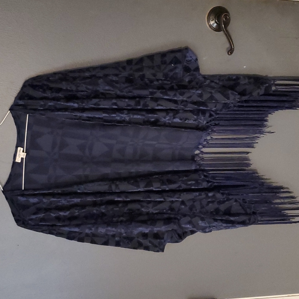 Lily White Shawl SZ L/XL burn out velvet w/fringe Vtg navy blue poncho no flaws